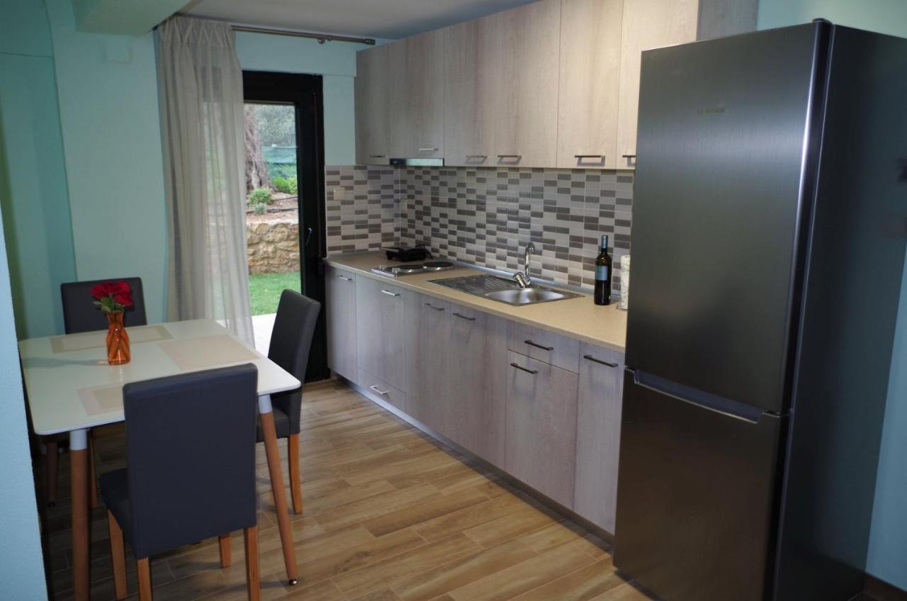 Anesis Luxury Apartments Скала-Сотірос Екстер'єр фото